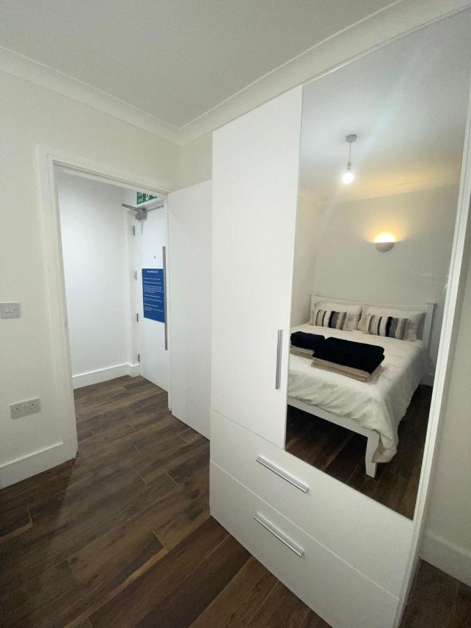 Central London, Jaccuzzi,Newbuild, 2 Bedrooms Two Baths Экстерьер фото